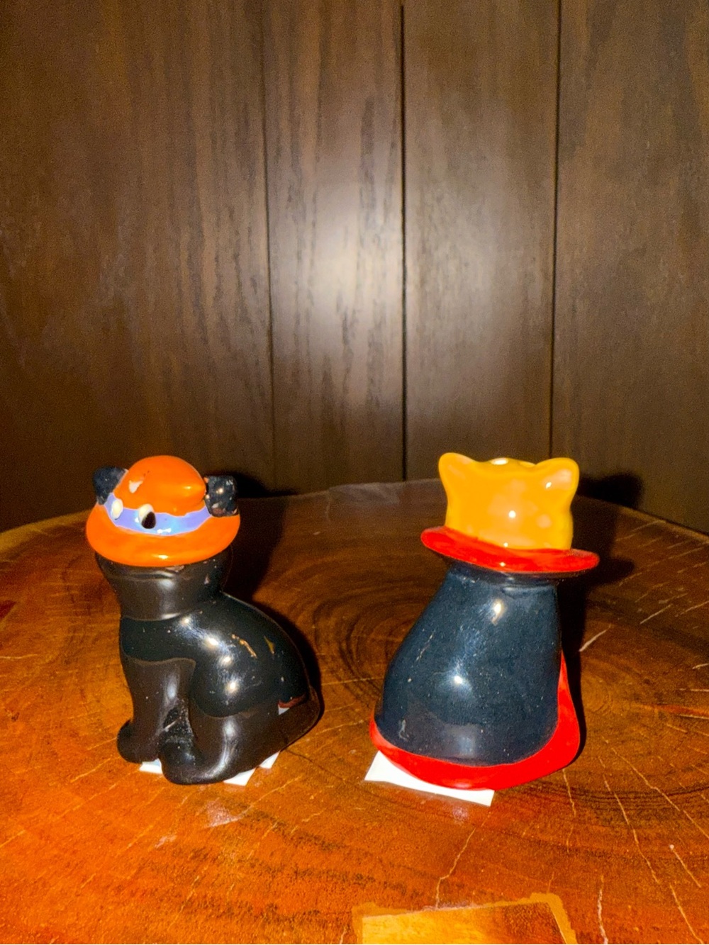 Cracker Barrel Halloween Ceramic Cat Salt & Pepper Shakers Witch Vampire Set - Picture 2 of 4